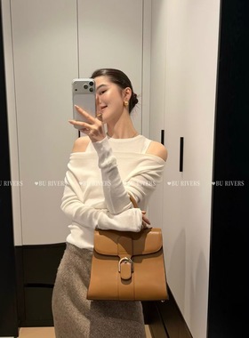 新品新年新衣BU RIVERS 2026春季新款一字肩羊毛针织衫女打底上衣