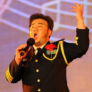 霍勇 年轻舰长，我为你喝彩 高品质伴奏 无损音质