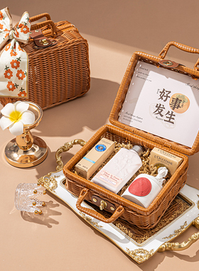 欧舒丹伴手礼女伴娘生日礼物适合送女生的实用闺蜜礼盒香薰护士节