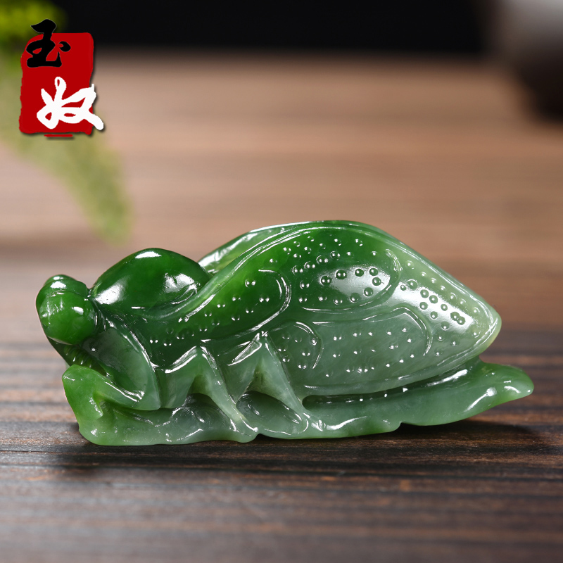 俄罗斯老坑料天然和田玉/白加绿碧玉/金蝉/把件/摆件/吊坠/36.4克