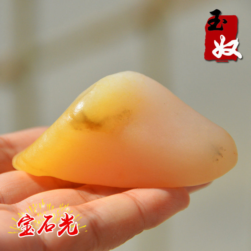 新疆克拉玛依天然金丝玉/地表籽料/藕粉黄白/宝石光原石/78.86克