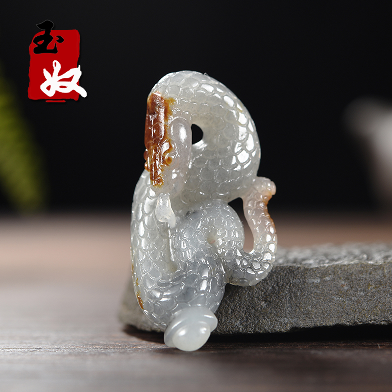 新疆和田地区天然洒金皮籽料和田玉/青花/生肖蛇/元宝/数钱/吊坠