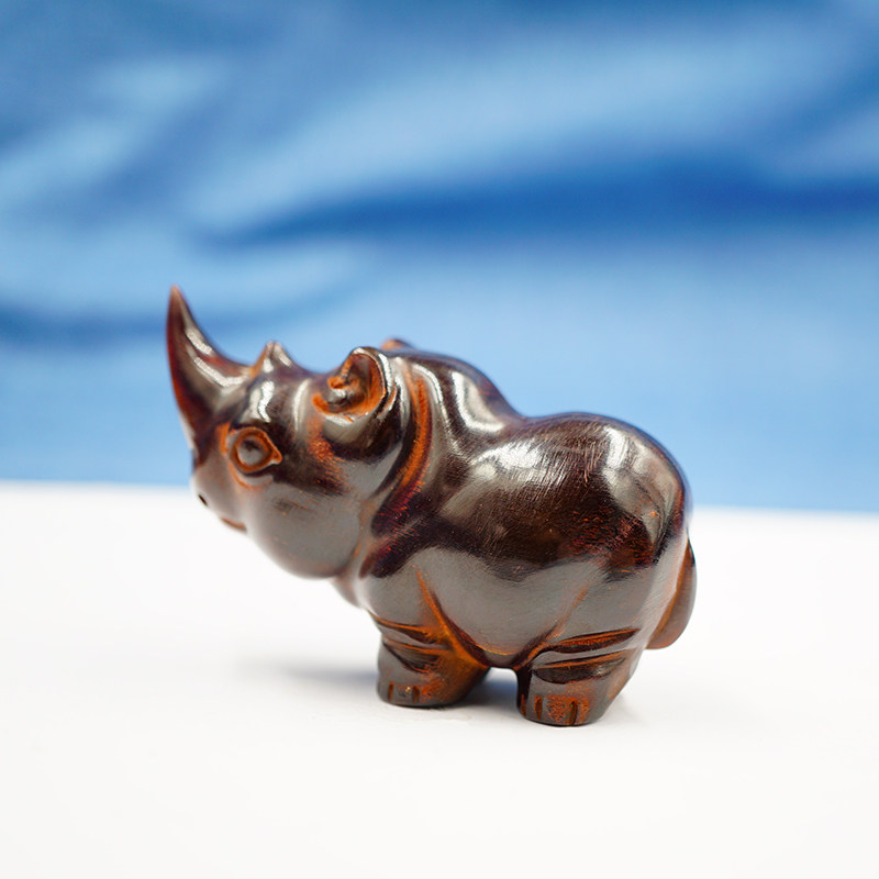 天然老料牦牛角雕刻小犀牛桌面摆件吉祥物男女手把玩件古文玩挂坠