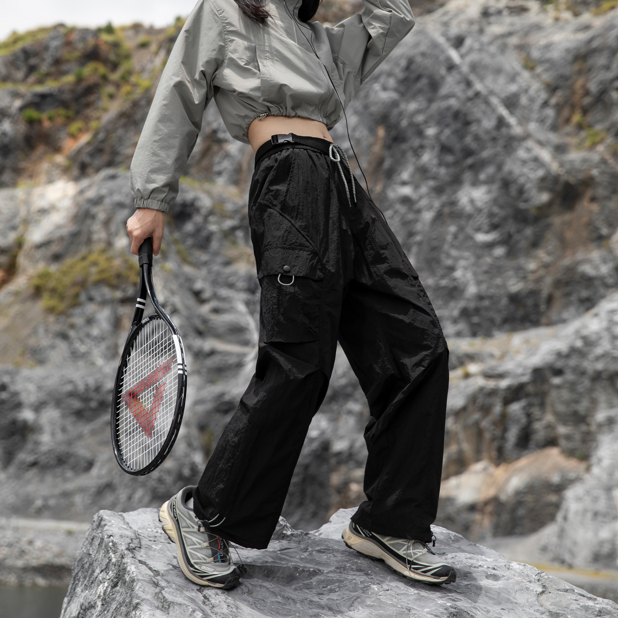 纯色复古伞兵裤女秋冬新款户外登山工装裤宽松运动防水冲锋休闲裤