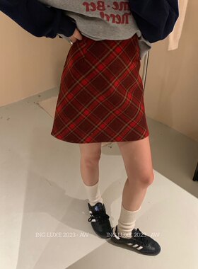 格子毛呢英伦半身裙韩系