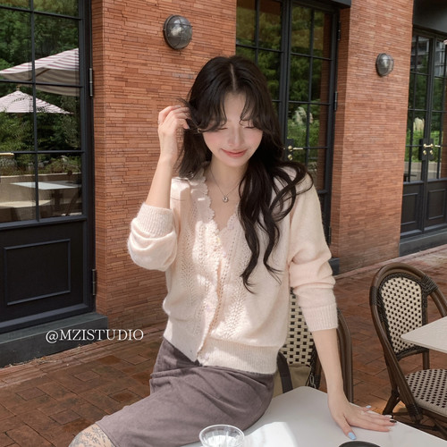 MZI STUDIO-领钮扣甜美少女感秋感外搭保暖毛衣A80231#