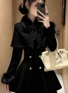 富家千金小香风黑色披肩斗篷呢子外套女法式气质收腰大摆连衣裙女