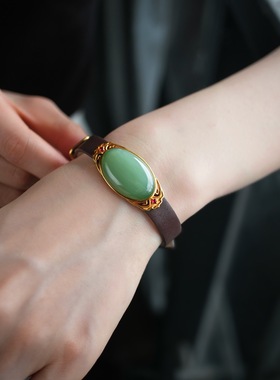天然和田玉碧玉老料粉青手牌18k金镶嵌玉石手饰送礼物