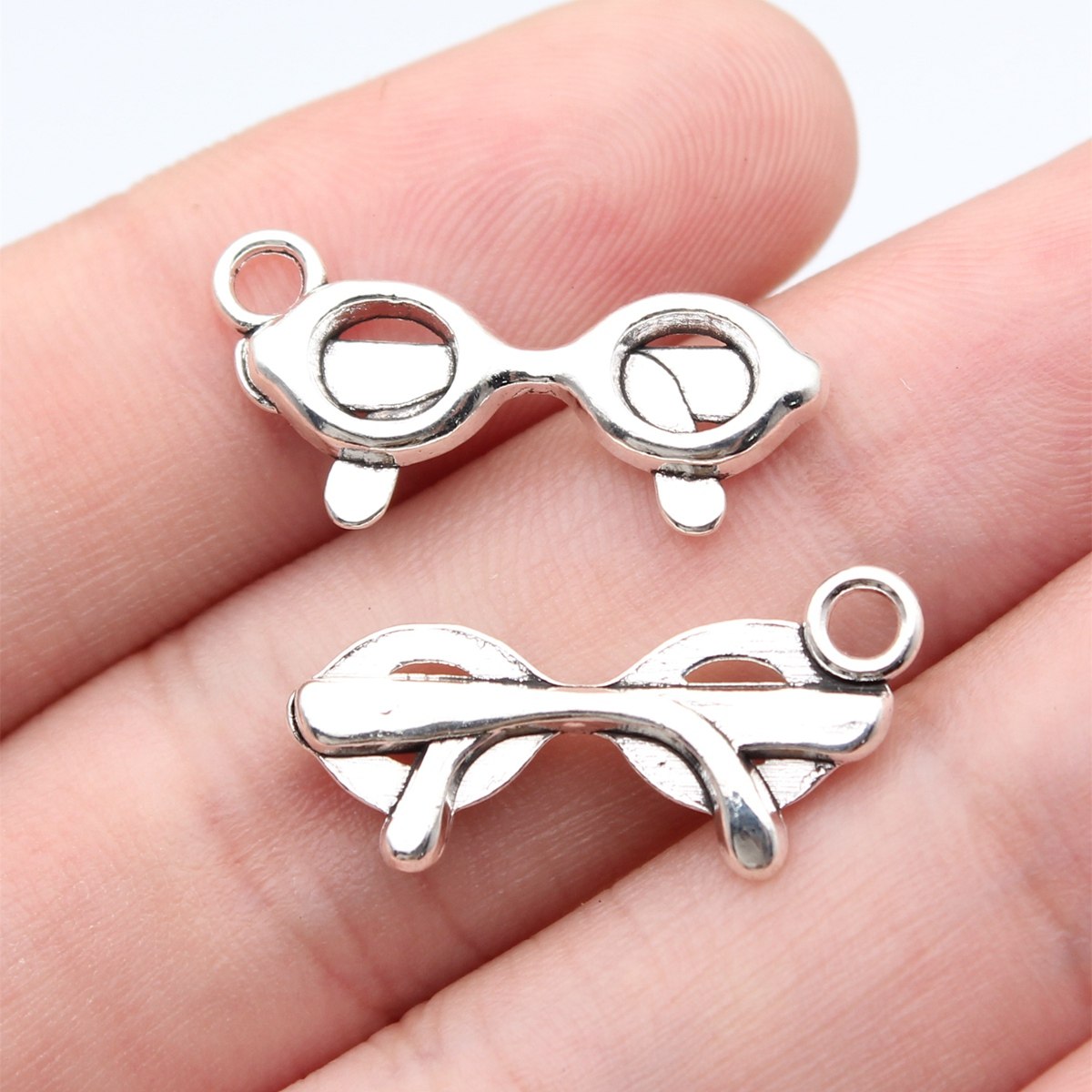 20个/包23x10mm古银色DIY饰品配件眼镜吊坠,饰品/流行首饰/时尚饰品新,其他DIY饰品配件,淘宝优惠券,粉丝福利购,淘宝优惠卷