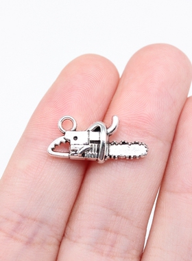 10个/包 10x20mm 古银色锌合金材质 电锯吊坠 ABD-C15740