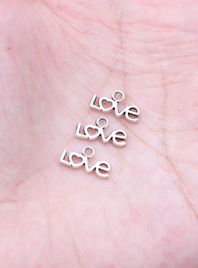 40个/包 6x12mm 古银色锌合金材质 LOVE吊坠 ABD-C15726