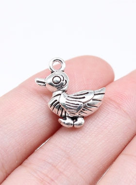 5个/包 17x17x8mm 多色锌合金材质 小鸭子吊坠 ABD-C11478