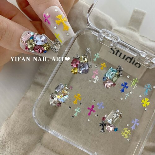 爆闪满钻克罗心极繁美甲素材包