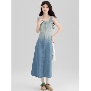 夏季实拍渐变色高腰毛边大摆A字长款复古牛仔背心系带连衣裙女装