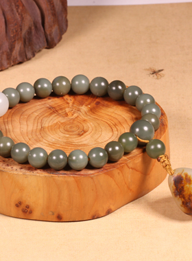 惹石新疆和田玉籽料青白玉手串