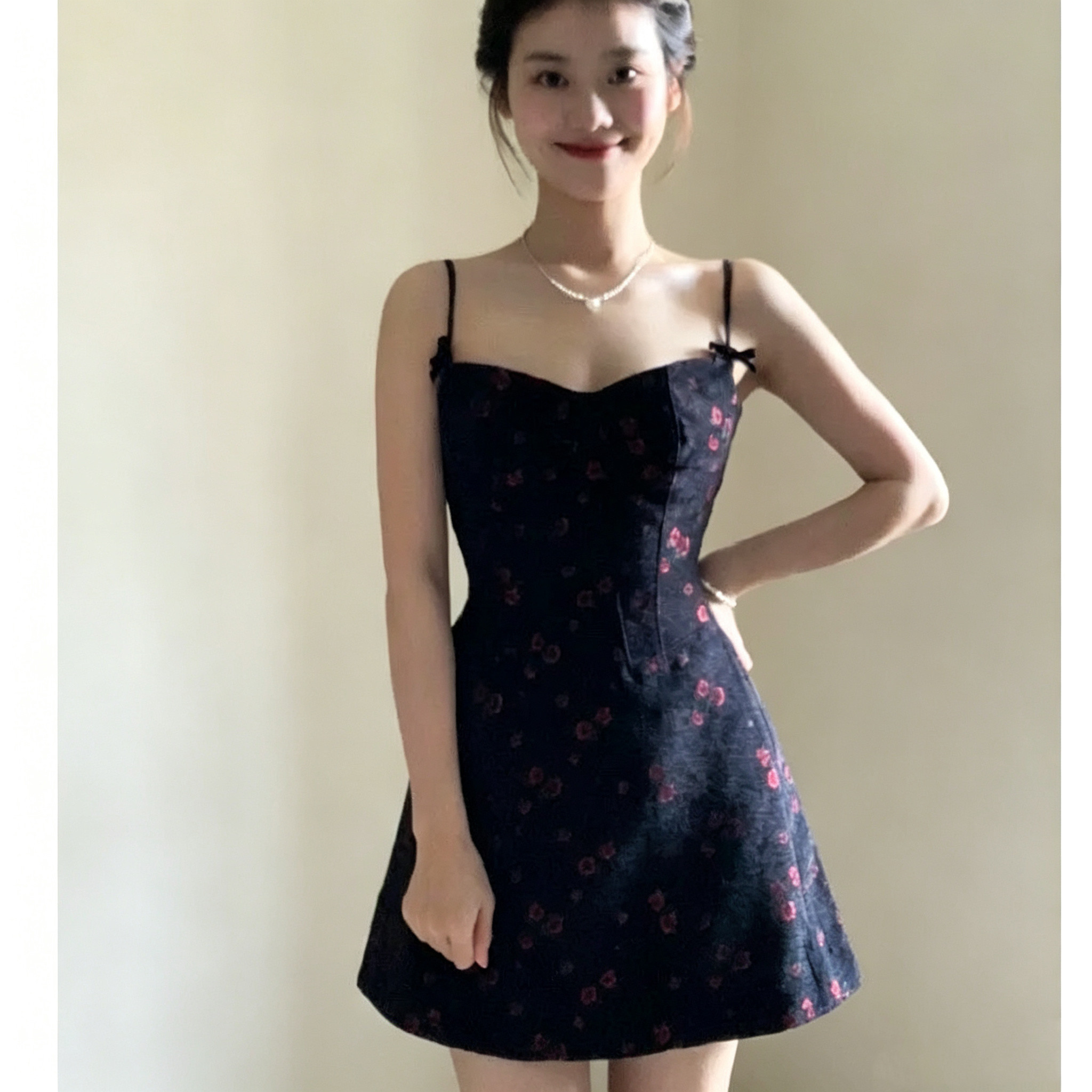 法式复古黑色碎花收腰显瘦吊带裙
