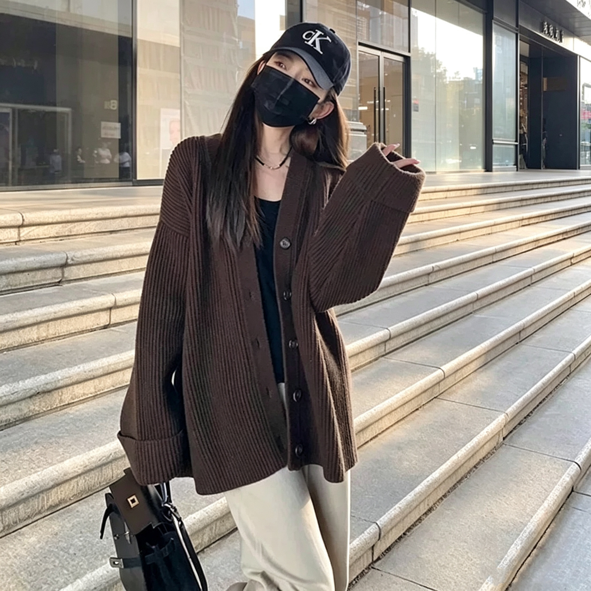 复古黑色V领慵懒风针织开衫女