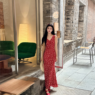 LUXE春天要穿碎花气质碎花连衣裙御姐风高腰修身显瘦无袖V领背心