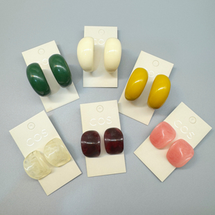 12.3青岛外贸出口简约树脂彩色c型耳圈耳环耳钉饰品