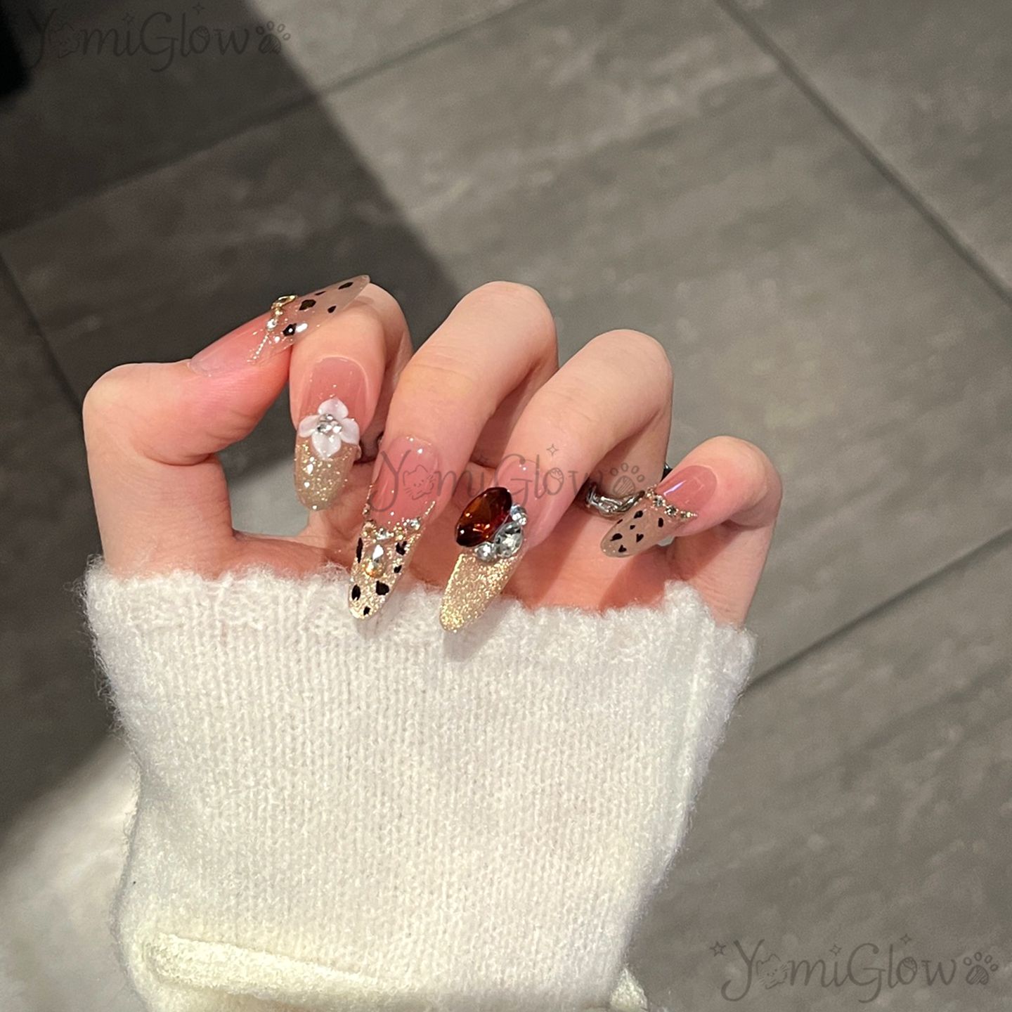 蝴蝶结豹纹穿戴甲成品指甲贴片高级感手工美甲甲片女ins风秋冬