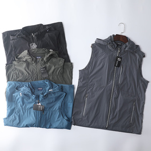 超值外贸夏季薄款运动马甲男速干透气网眼防晒服连帽马夹旅游徒步