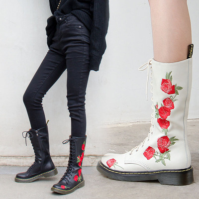 Women Pointed Toe Boot Matte Embroidered Cowboy Boots中筒靴