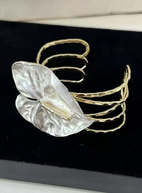 欧美复古小众夸张金属线条网状红掌白色花朵手镯时尚轻奢气质手饰