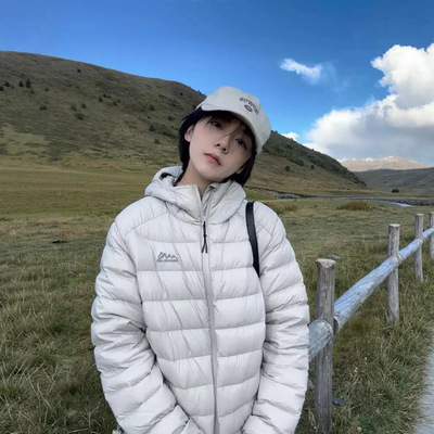 白鸭绒排骨羽绒服女短款轻薄2025年冬季新款加厚休闲运动连帽