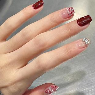 秋冬新款 穿戴甲手工定制穿戴甲 红色新年美甲小香风碎钻珍珠短款