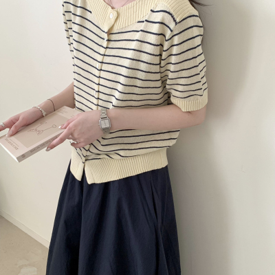 简约百搭条纹日常通勤单排扣圆领和纸纱短袖T恤XT113