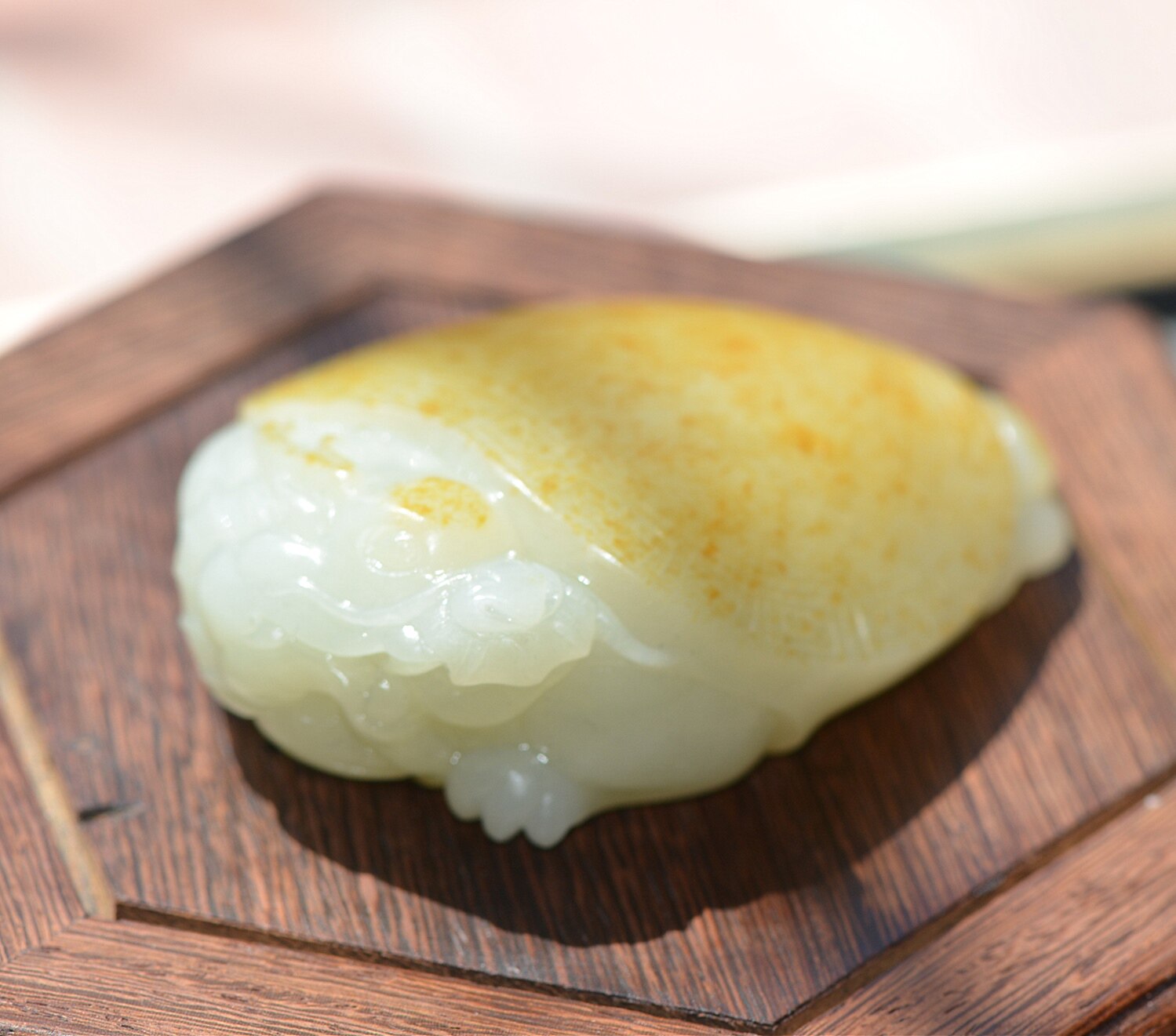 和田白玉籽料龙龟把件140克