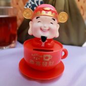 创意摇头财神太阳能公仔卡通娃娃汽车摆件 车载内饰用品外贸批发