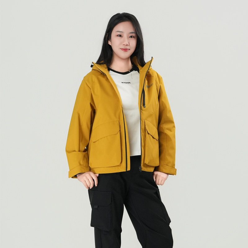 N+a纳迪亚26春季新品连帽款外套女黄色多口袋拉链冲锋衣户外时尚