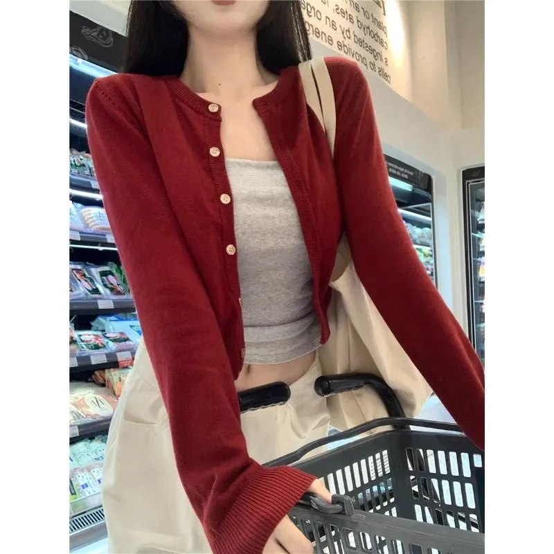 韩系高级红色圆领针织开衫女秋季新款慵懒风宽松休闲短款毛衣外套