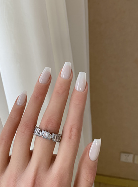 BOBBI NAILS纯色欧美大蜜美甲穿戴甲片透透果冻质感乳白色