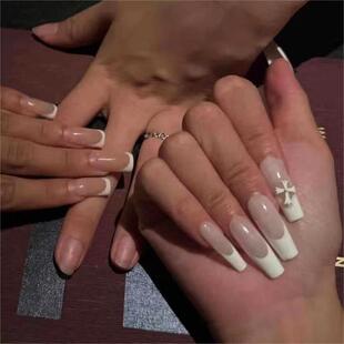 BOBBINAILS欧美纯白手绘法式经典百搭十字架饰品INS可拆卸穿戴甲