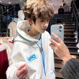 美式高街贝壳绣白色连帽卫衣男春季2026新款情侣宽松重磅小众上衣