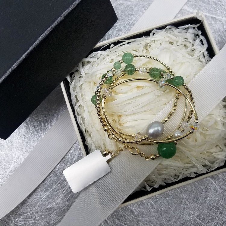 韩国进口重手工珍珠玉石项链小清新绿色毛衣链多层手链原创手镯女