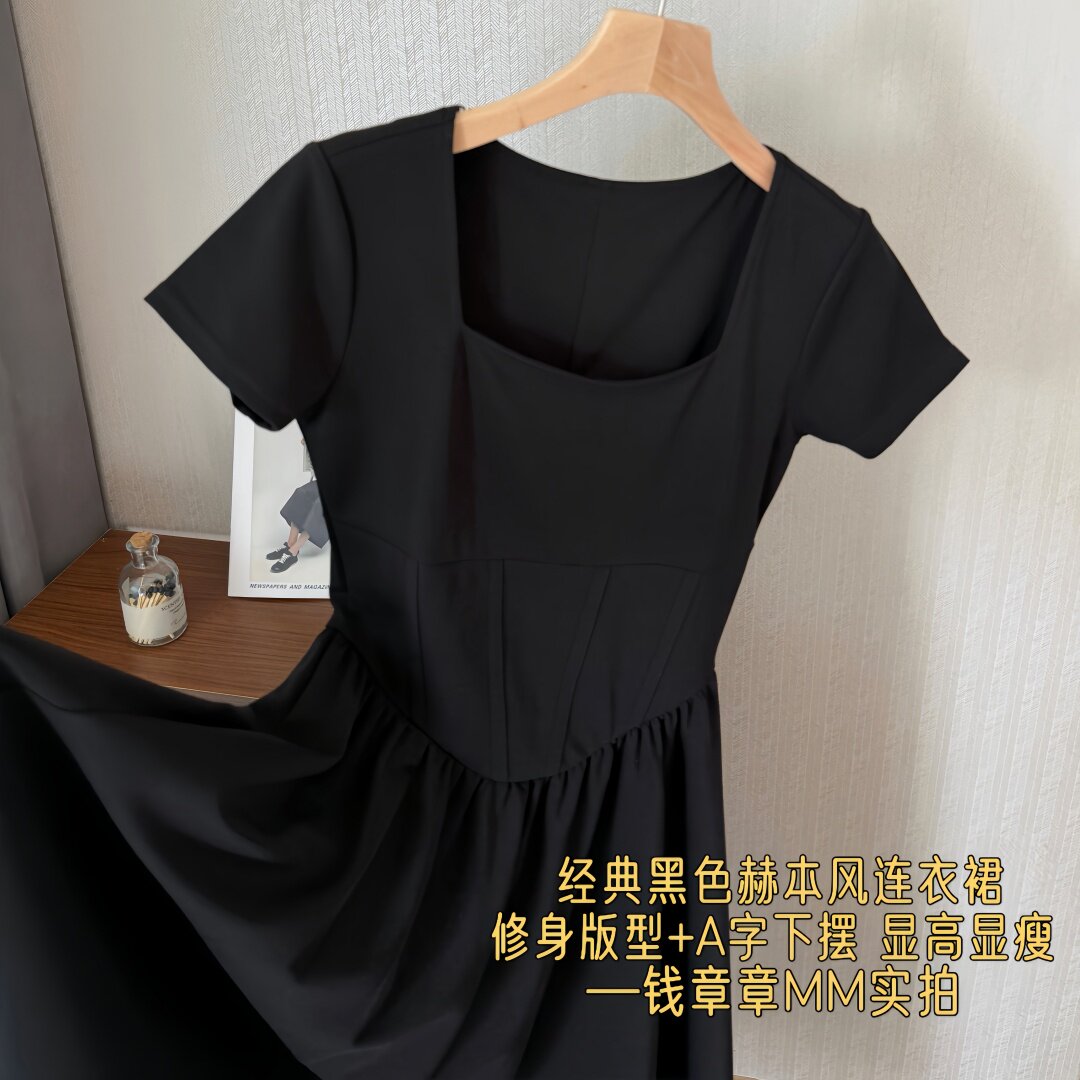 钱章章 版型优等生！方领鱼骨掐腰黑色连衣裙显瘦A字摆气质长裙女