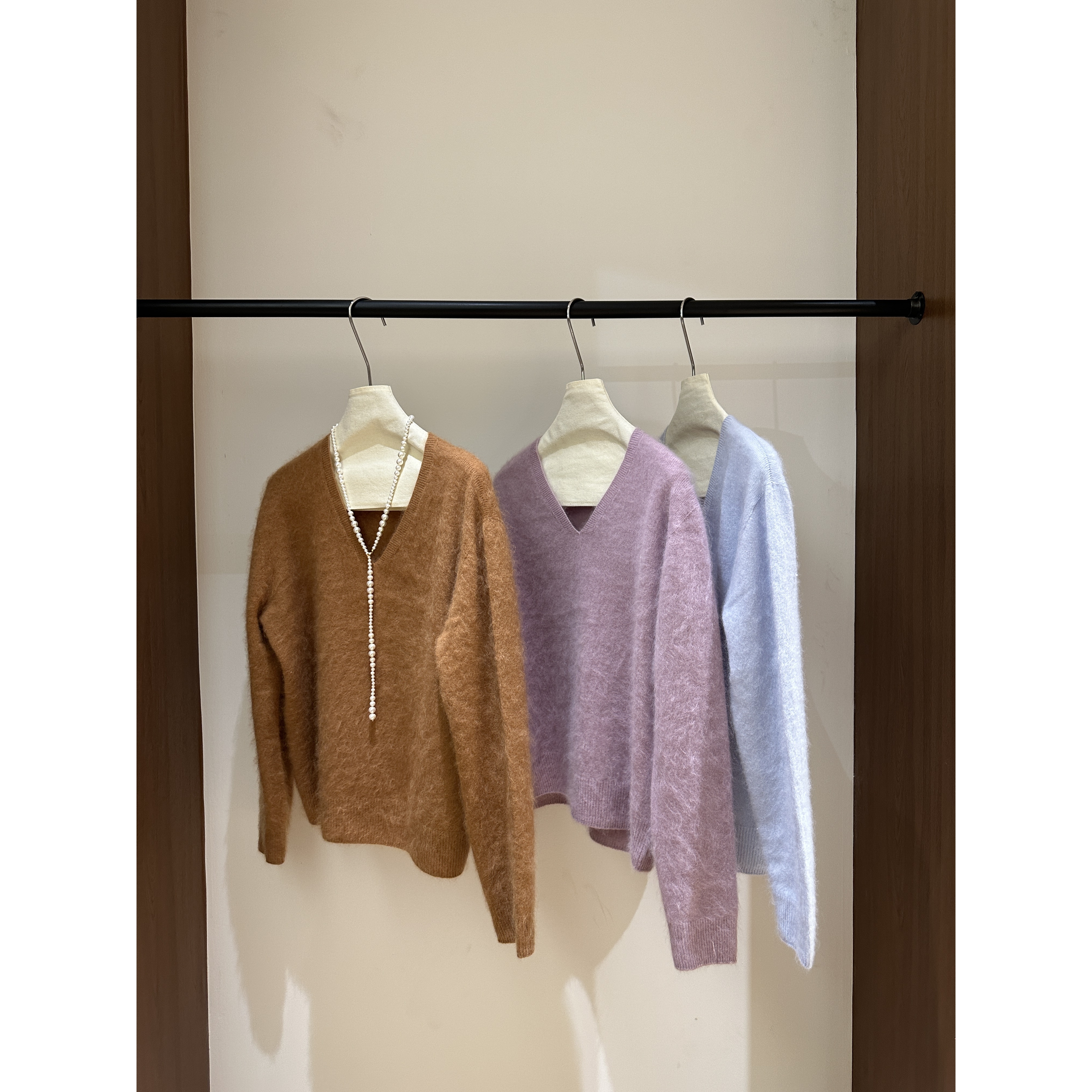 （温柔本体）丝羊绒拉毛V领套头上衣YM8302