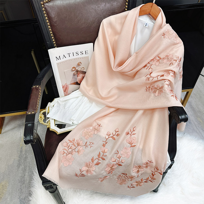 刺绣100%羊毛围巾女2025新款送妈妈礼物长辈生日礼物披肩高档礼盒,服饰配件/皮带/帽子/围巾,围巾/丝巾/披肩,淘宝优惠券,粉丝福利购,淘宝优惠卷