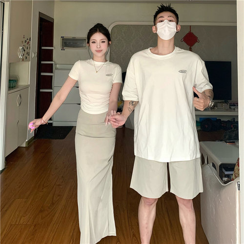 修身显瘦小众高腰T恤+裙子两件套