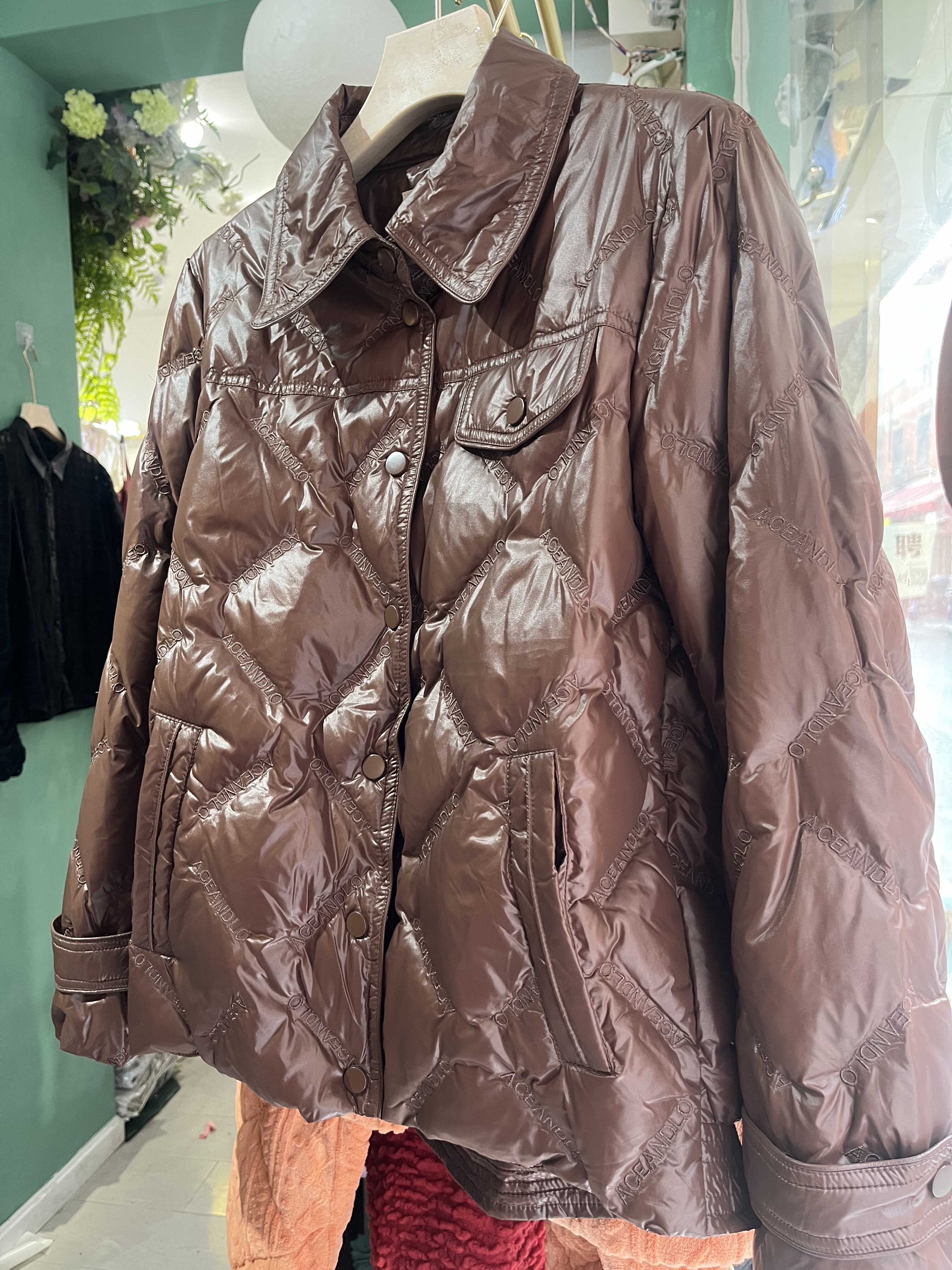 品牌撤柜2025冬季新款女士轻薄羽绒服帅气夹克