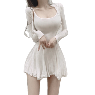 低胸U领夜店显瘦辣妹套装性感纯欲吊带连衣裙收腰短裙白色女秋季