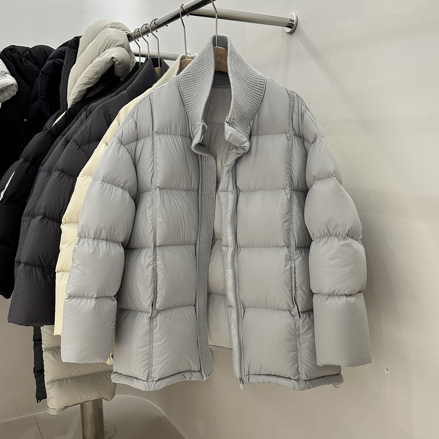 欧版一手长针织领拼接加厚90白鸭绒羽绒服女短款冬季休闲泡芙外套