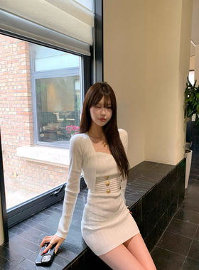 Lovedeath【度假千金】气质金扣小香风针织抹胸包臀收腰连衣裙女