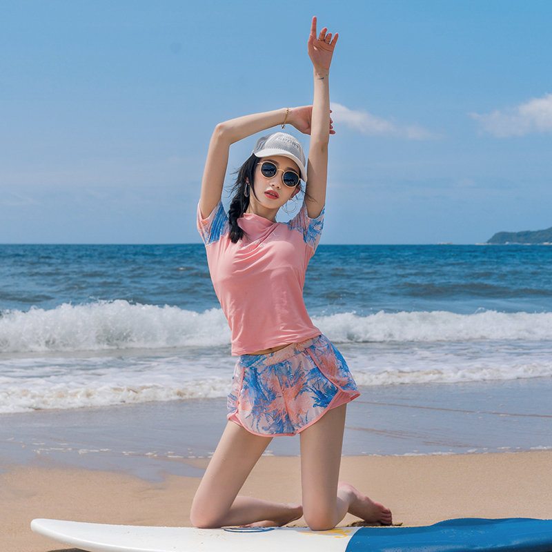 泡温泉2021新款爆款泳衣女分体式两件套保守遮肚微胖女孩游泳衣冬