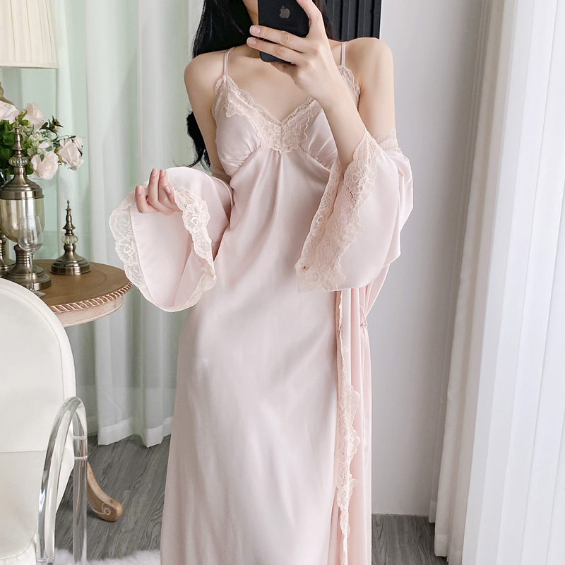 睡衣女款夏季冰丝法式睡裙带胸垫