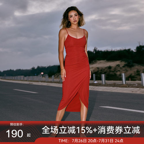 ALPHAGYM带胸垫修身吊带连衣红