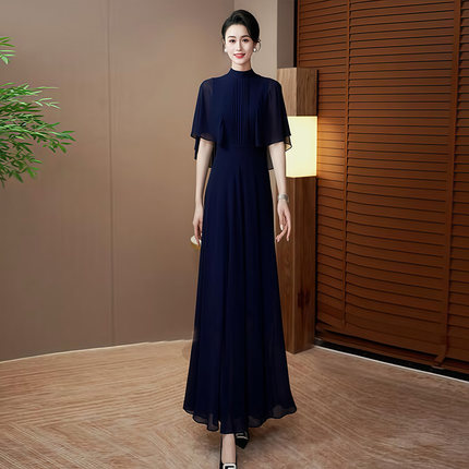 斗篷长款连衣裙女2025夏季新品显瘦气质高级感长裙大方得体的裙子